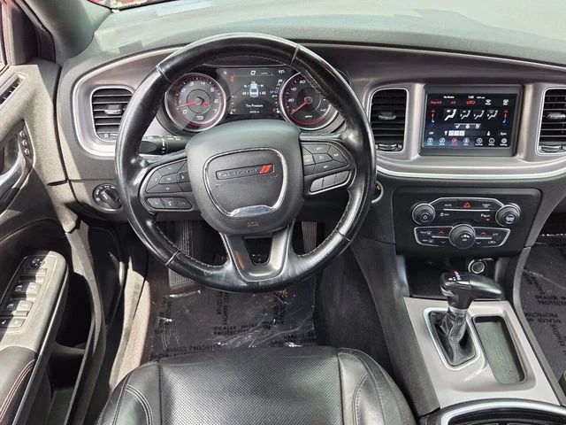Used 2022 Red Dodge SXT image 13