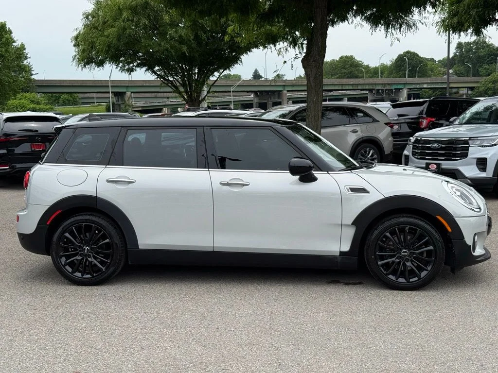 Used 2019  MINI  image 5