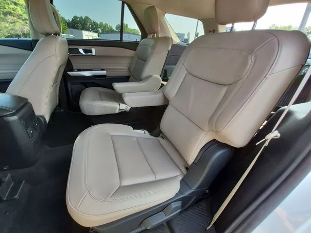 Used 2023 White Ford XLT image 29