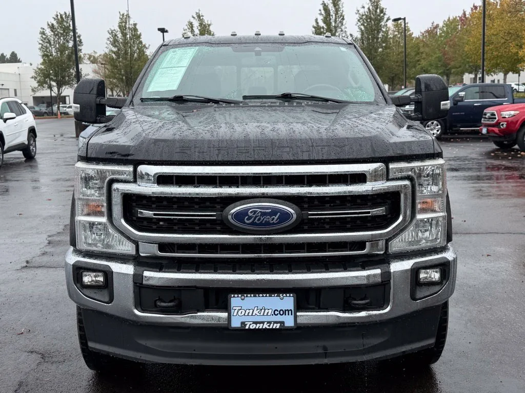 Used 2020 Agate Black Metallic Ford Lariat image 3