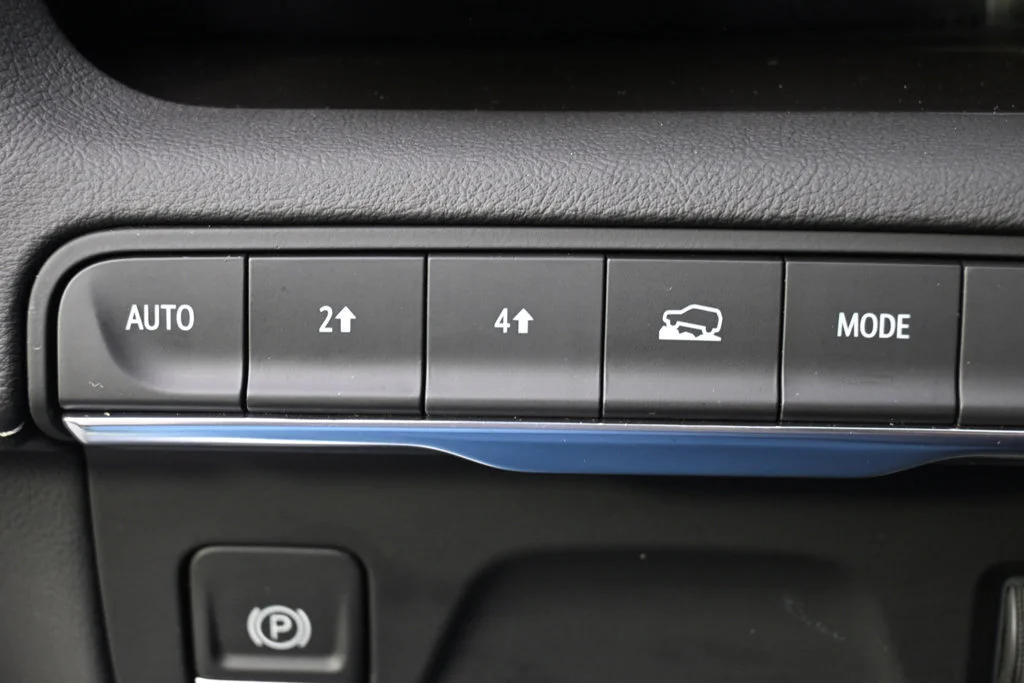 Used 2023 BLACK RAVEN Cadillac 4WD Premium Luxury image 26