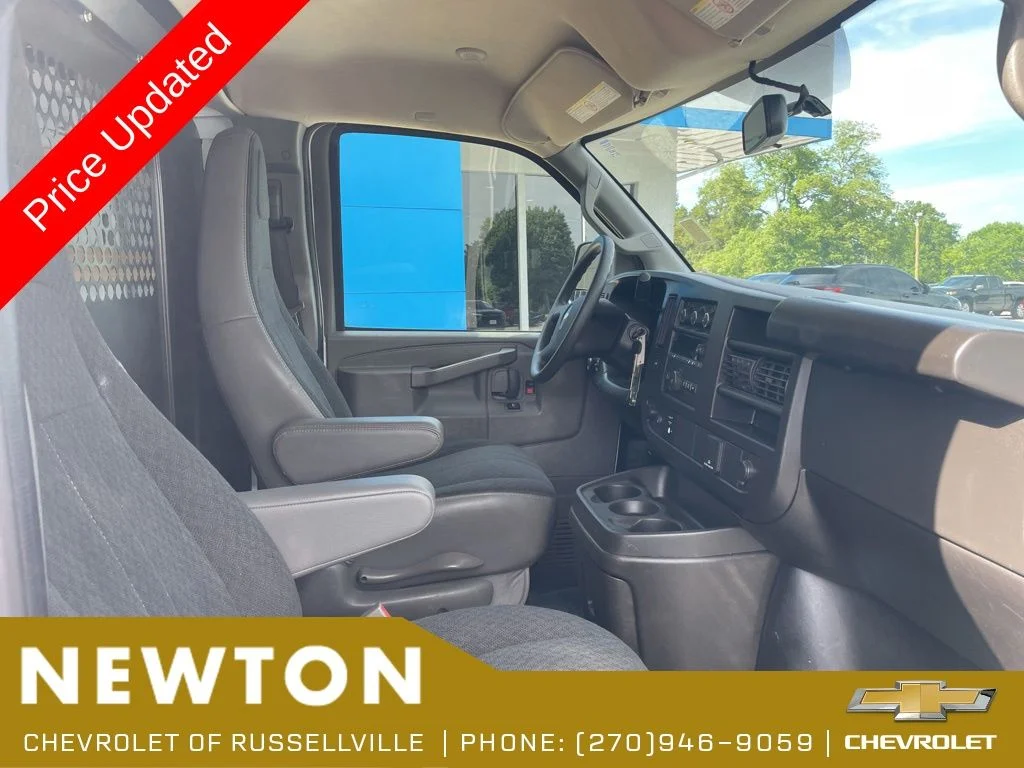 Certified Used 2024 Summit White Chevrolet Work Van image 14