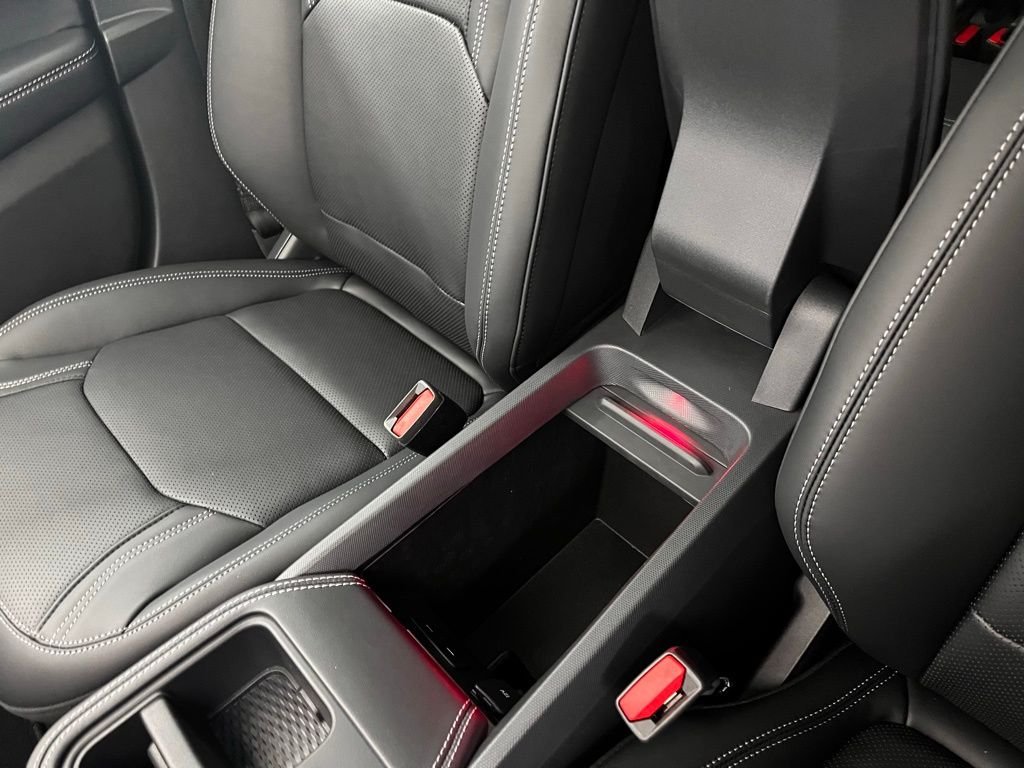 New 2026 Black Ford Premium image 30