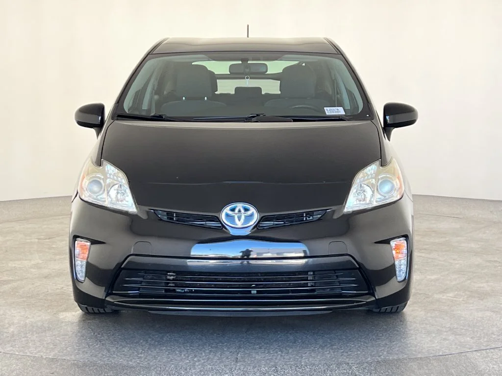 Used 2013 Black Toyota Two image 11
