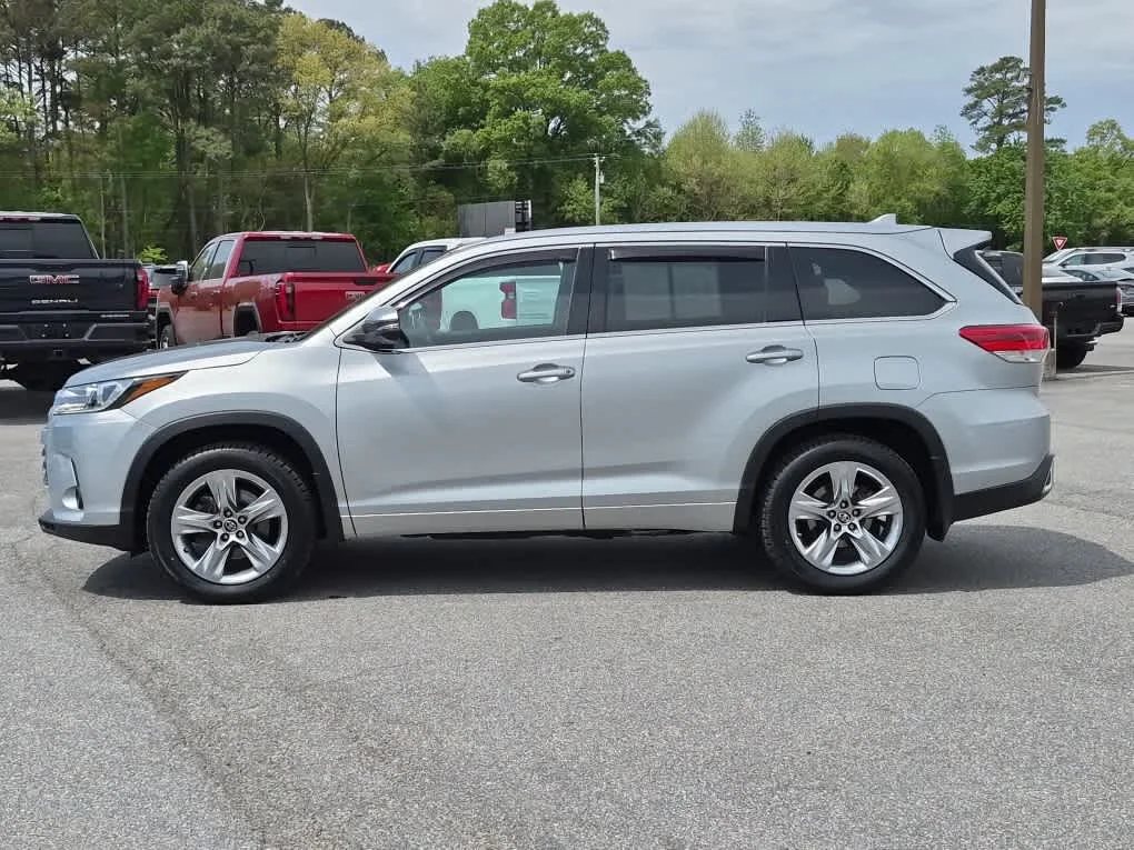 Used 2019 Celestial Silver Metallic Toyota Limited image 5