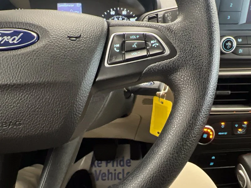 Used 2022 White Ford S image 22