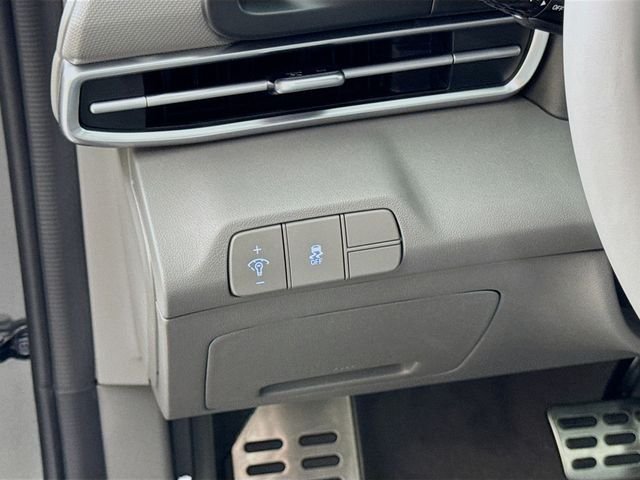 Certified Used 2025 Gray Hyundai SEL Sport image 14