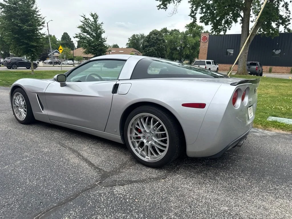 Used 2009 BLADE SILVER METALLIC Chevrolet w/1LT image 5
