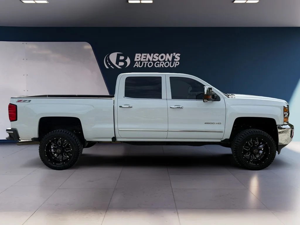 Used 2017 White Chevrolet LTZ image 6
