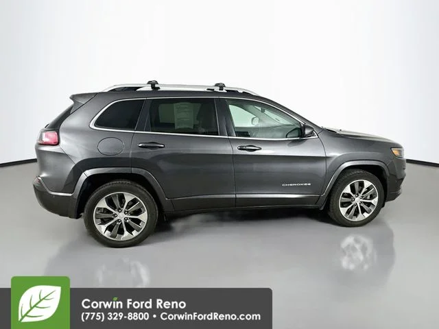 Used 2019 Granite Crystal Clearcoat Metallic Jeep Overland image 10