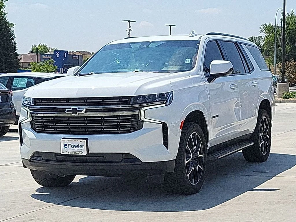 Used 2021 Summit White Chevrolet RST image 4
