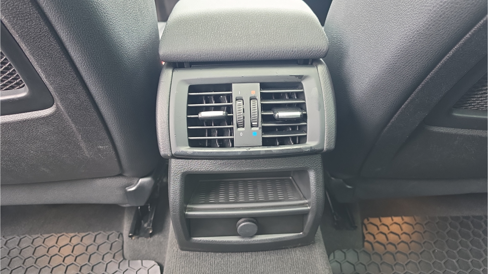 Used 2016 Gray BMW xDrive28i image 27