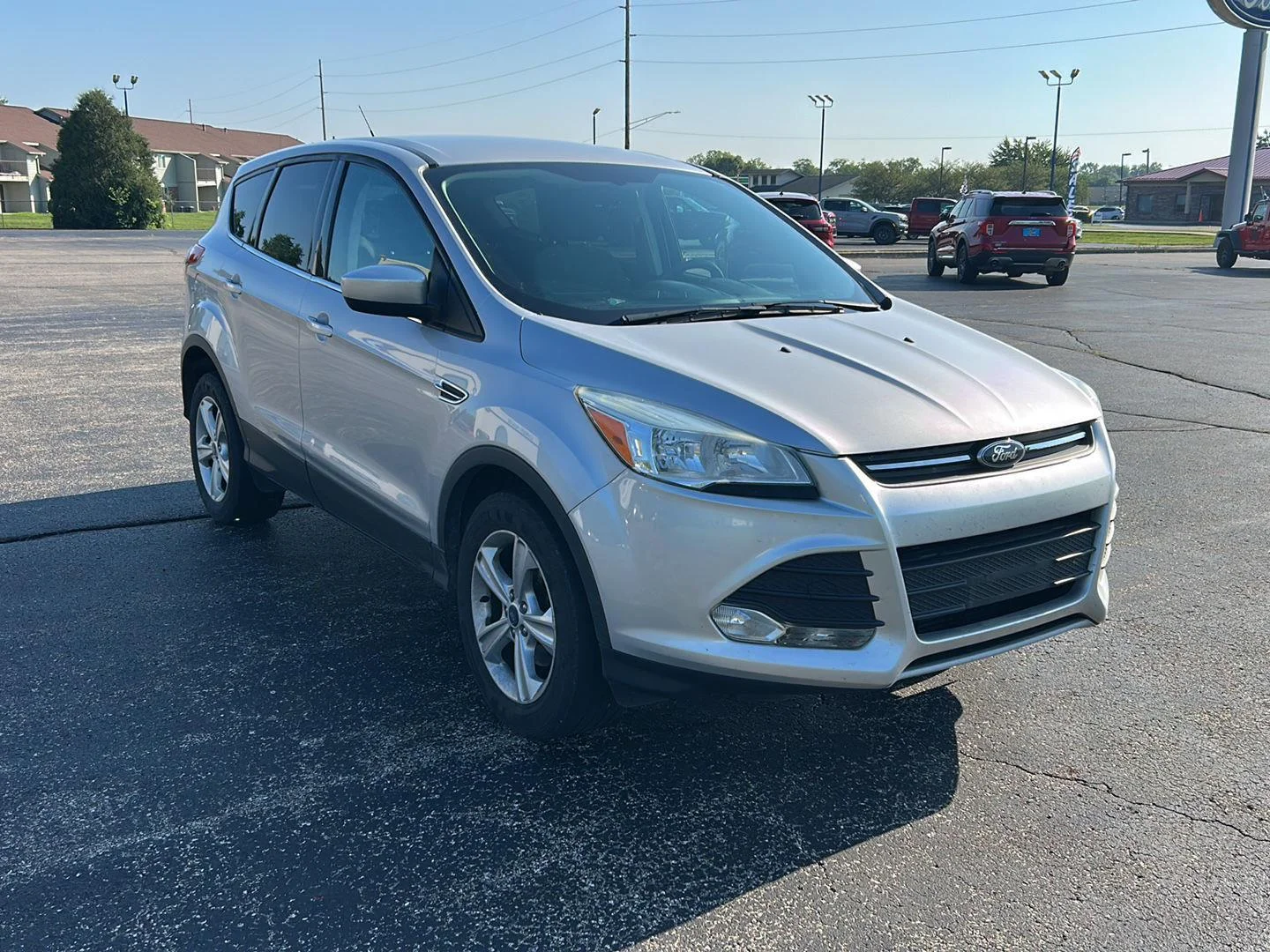 Used 2013 Ingot Silver Metallic Ford SE image 4