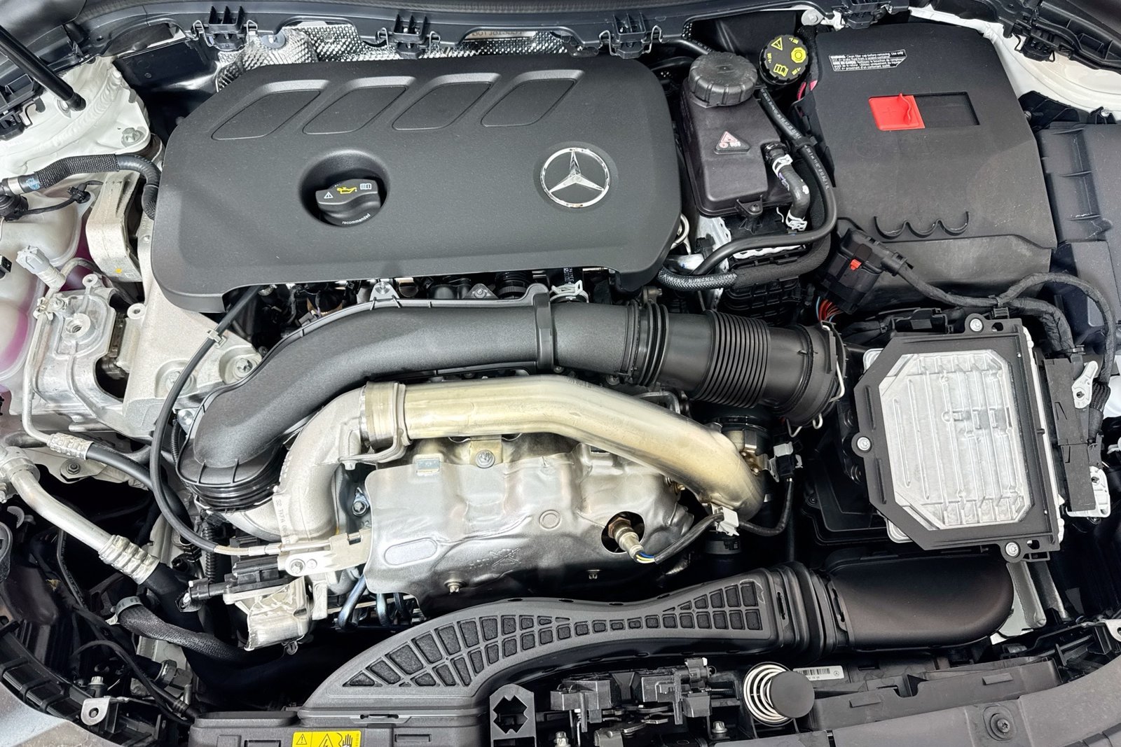 New 2026 Polar White Mercedes-Benz GLA 250 image 28