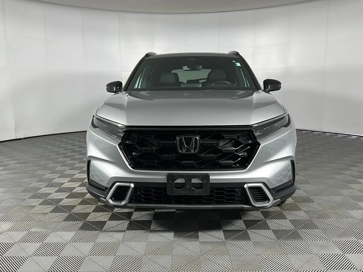 Used 2024 Lunar Silver Metallic Honda Sport Touring image 2