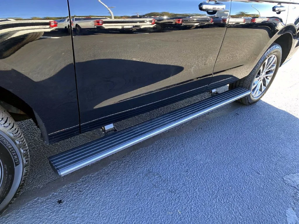 Used 2018 Shadow Black Ford Limited image 9