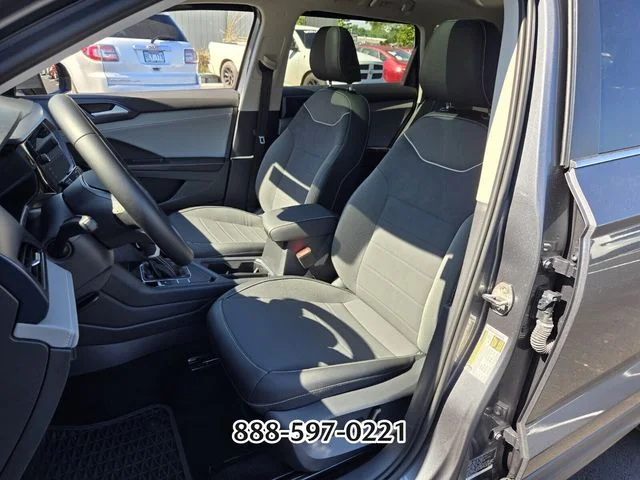 Certified Used 2024 Platinum Gray Metallic Volkswagen 1.5T SE image 9