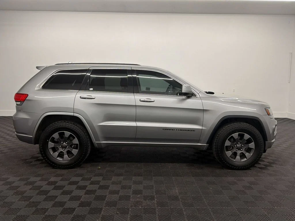 Used 2014 Billet Silver Metallic Clearcoat Jeep Altitude image 8