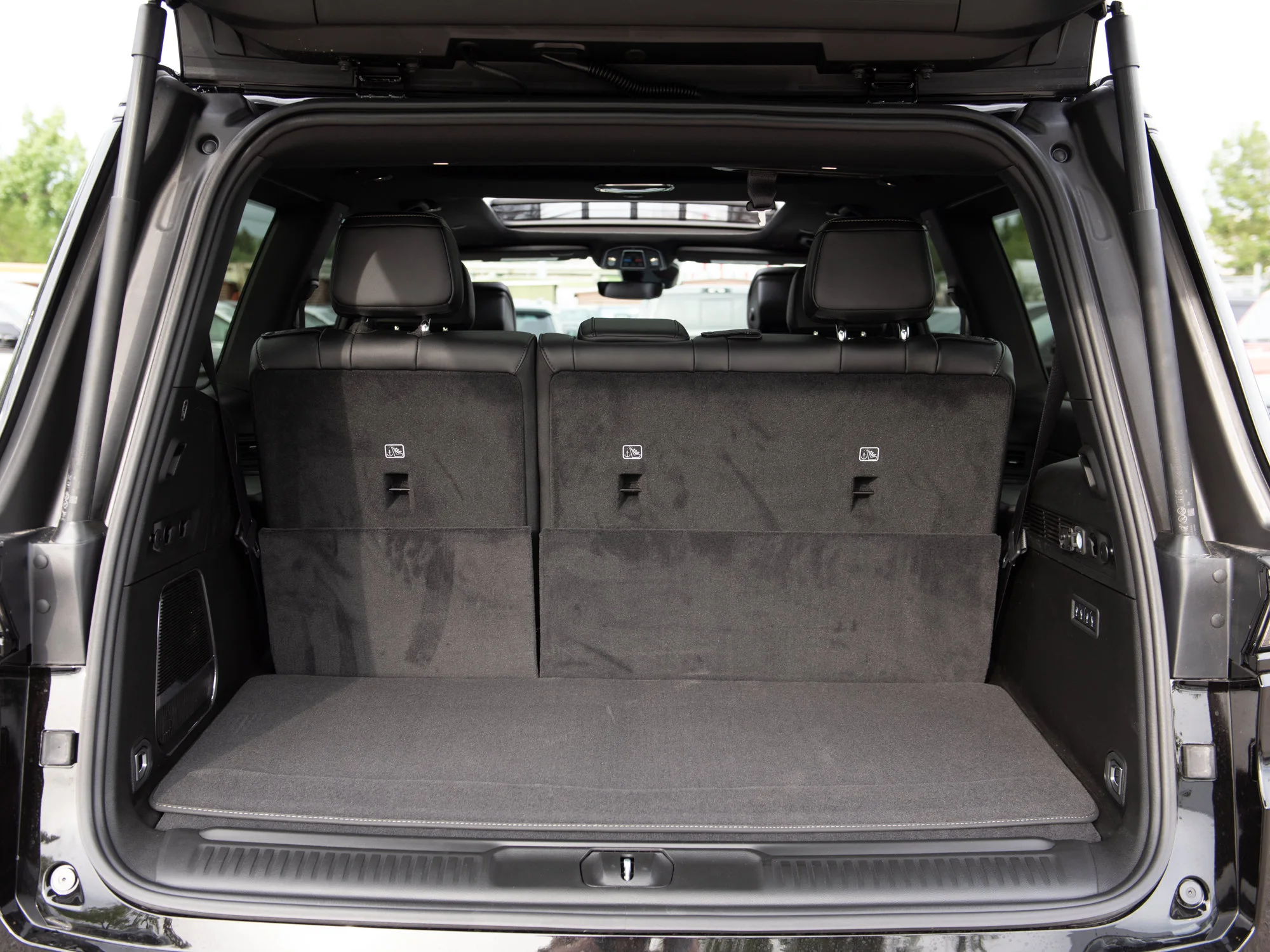 New 2026 Black Jeep Limited Reserve* 4x4, Head-Up Display, Pwr Boards, McIntosh Audio image 27