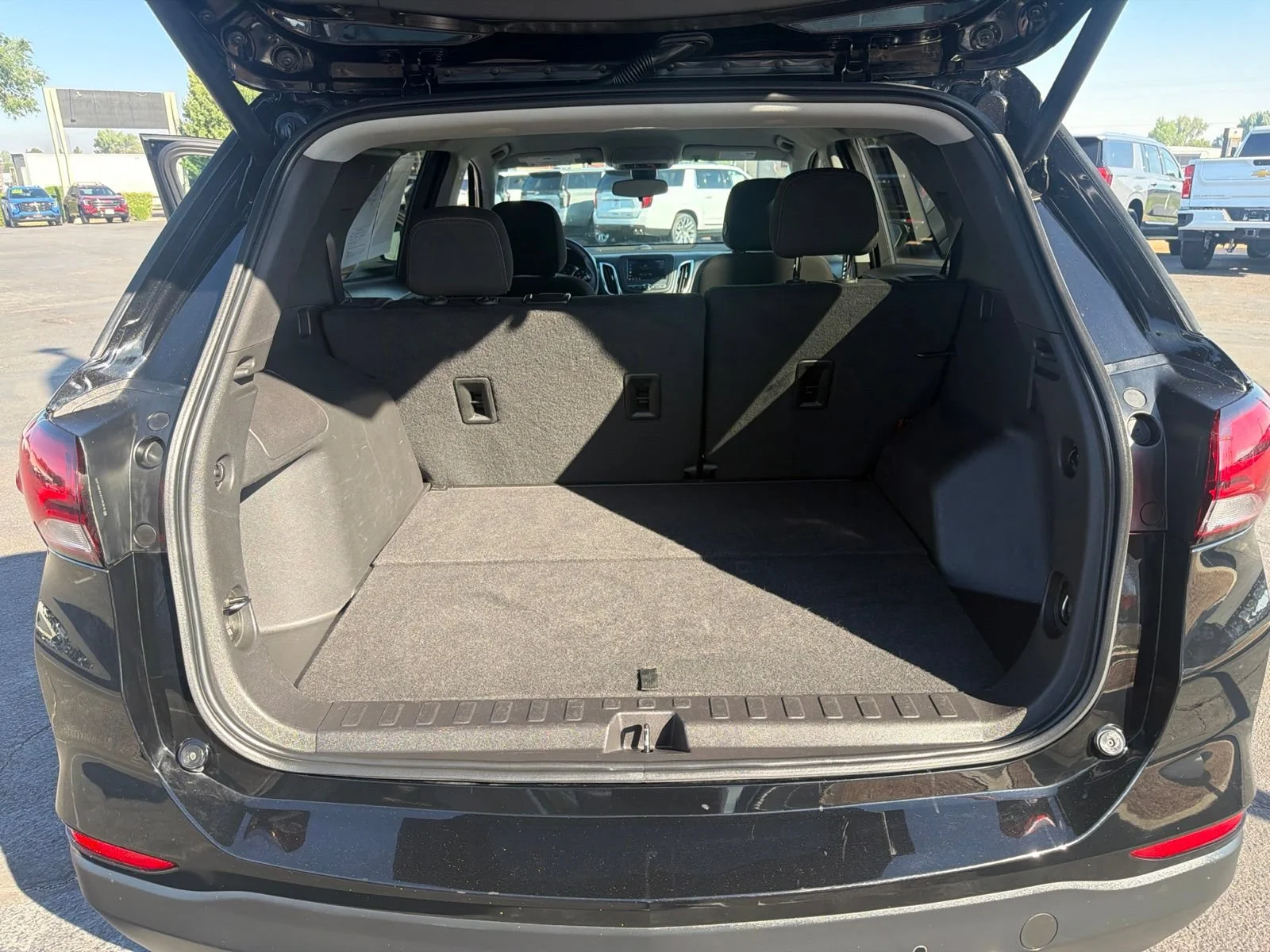Used 2024 Mosaic Black Metallic Chevrolet LT image 27