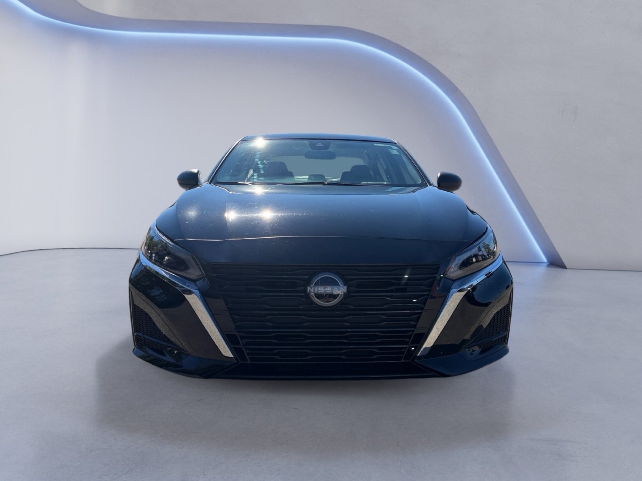 Used 2025 Super Black Nissan SV image 8