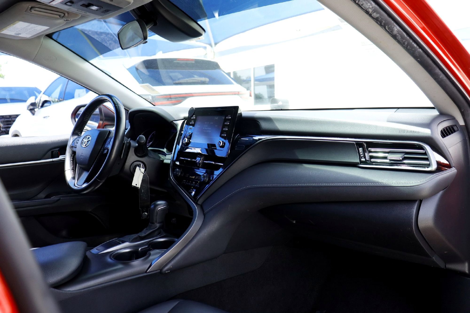 2022 Toyota Camry SE - Photo 21