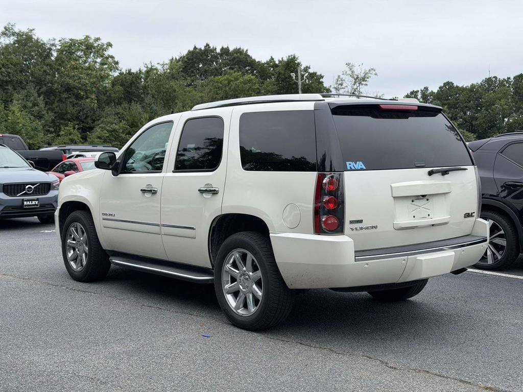 Used 2012 White GMC Denali image 3