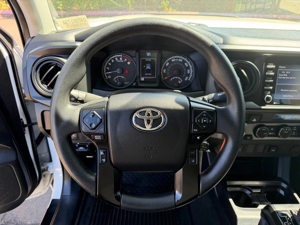Used 2022 White Toyota SR image 19