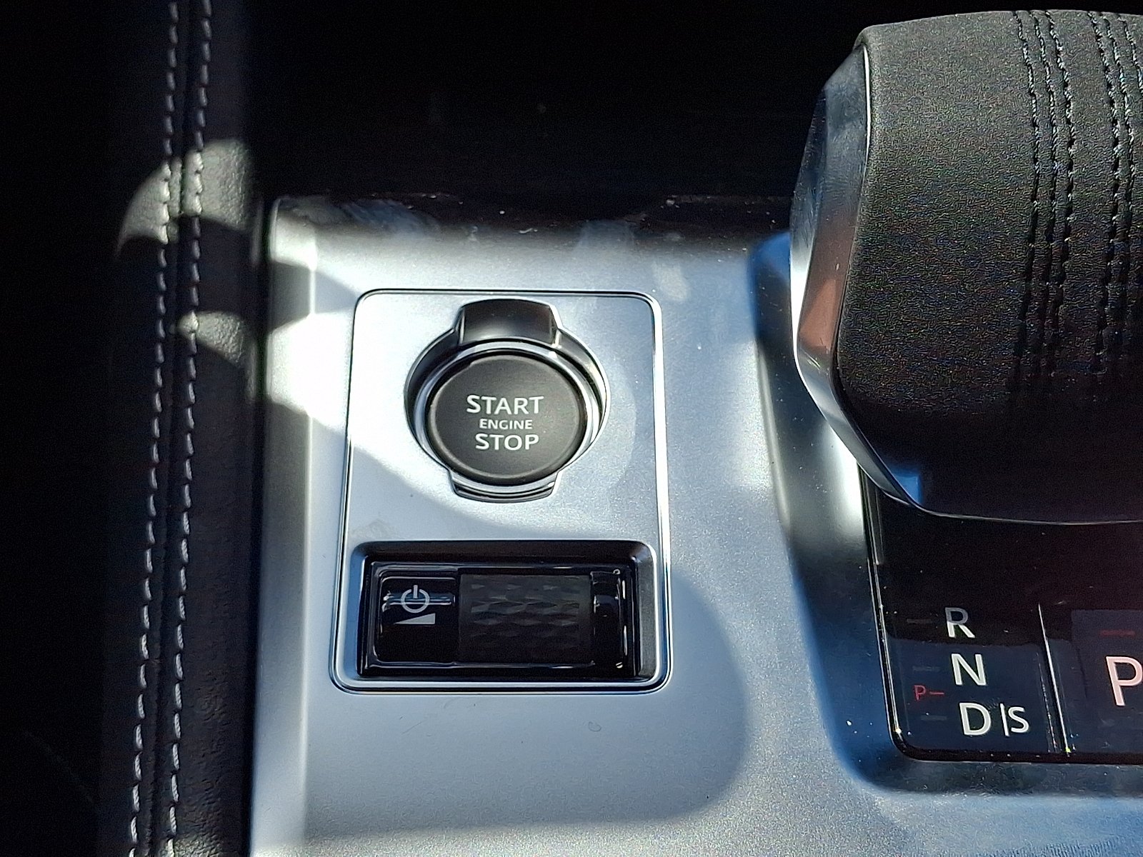 New 2026 Carpathian Grey Jaguar R-Dynamic S P400 AWD Automatic image 20