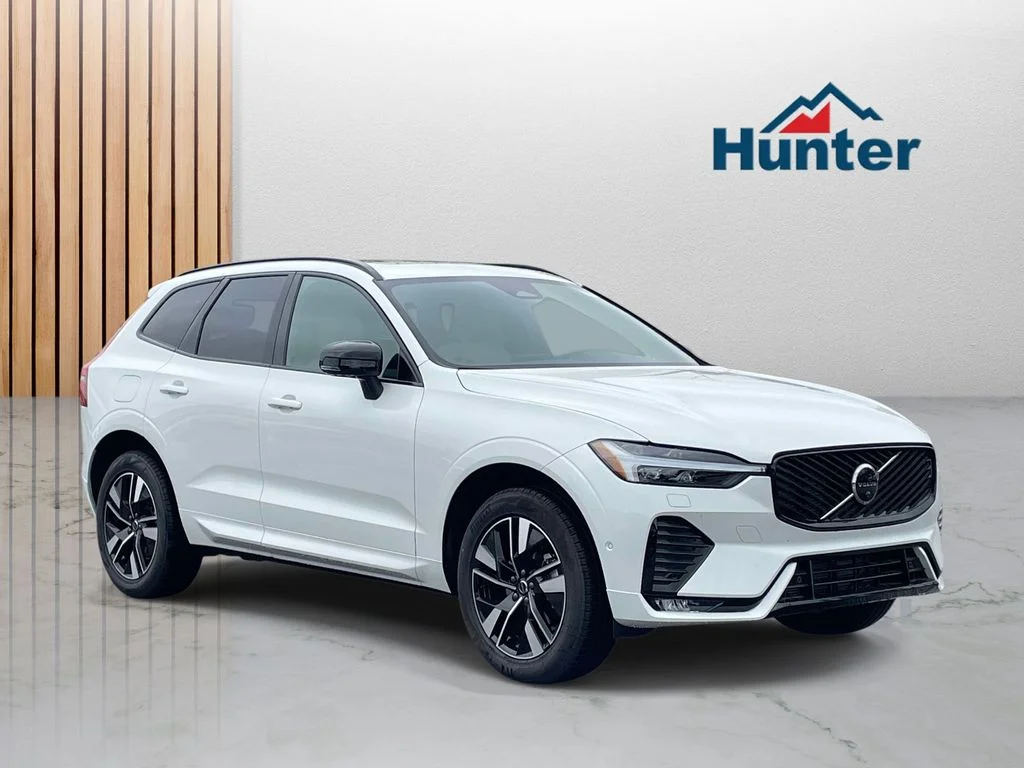 2026 Volvo XC60 B5 Plus Dark AWD's photo