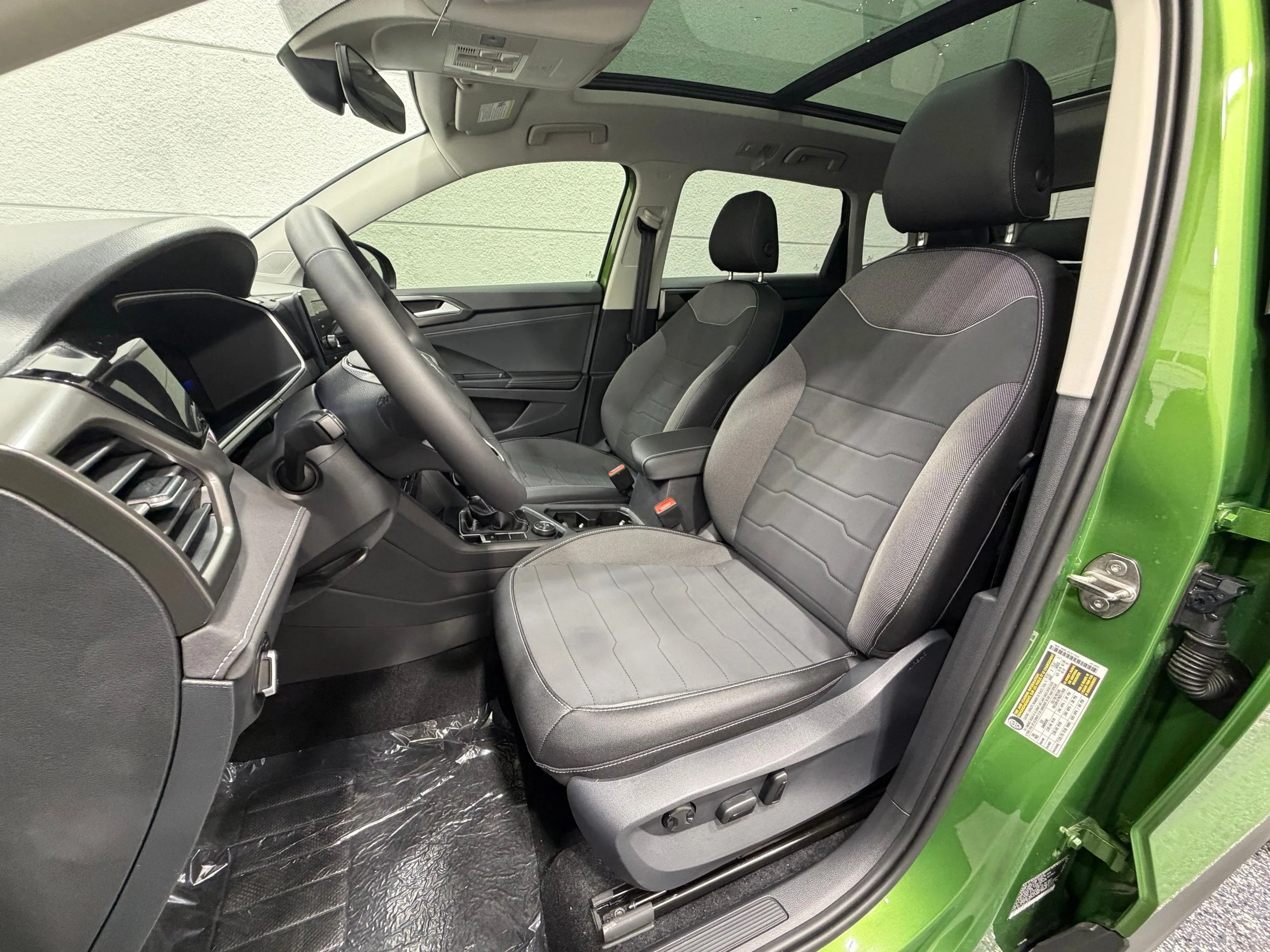 New 2026 Green Volkswagen 1.5T SE Black image 20