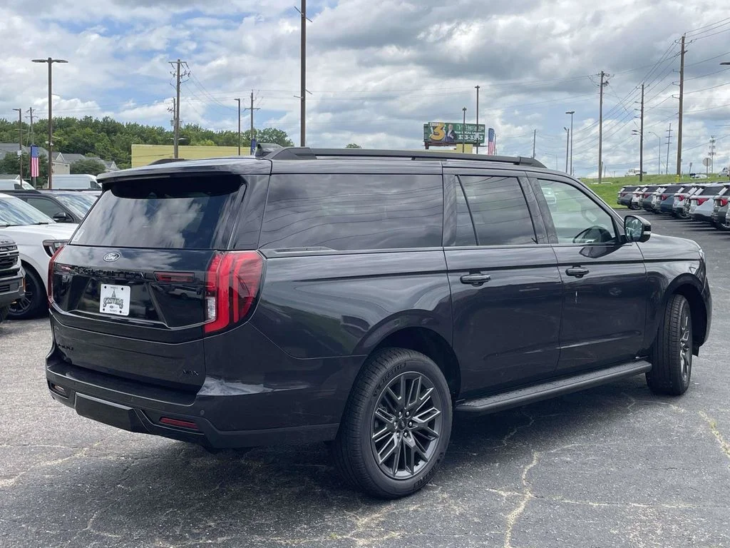 New 2026 Dark Matter Gray Metallic Ford Platinum image 3