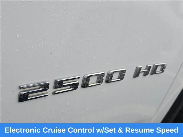Used 2024 White Chevrolet LT image 31