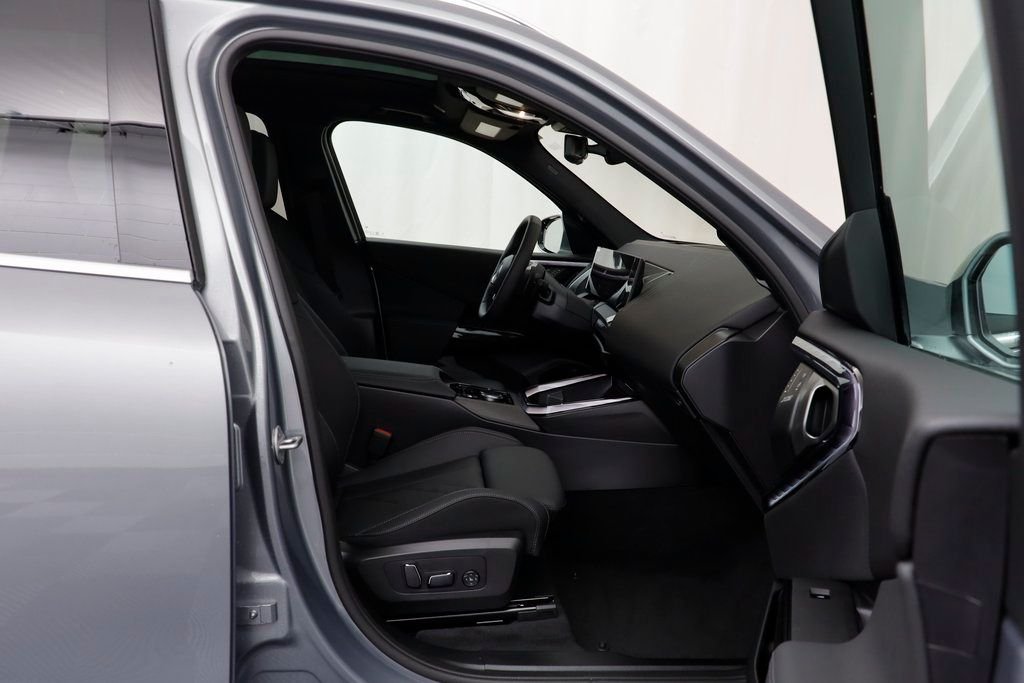 2026 BMW X3 30 - Photo 19