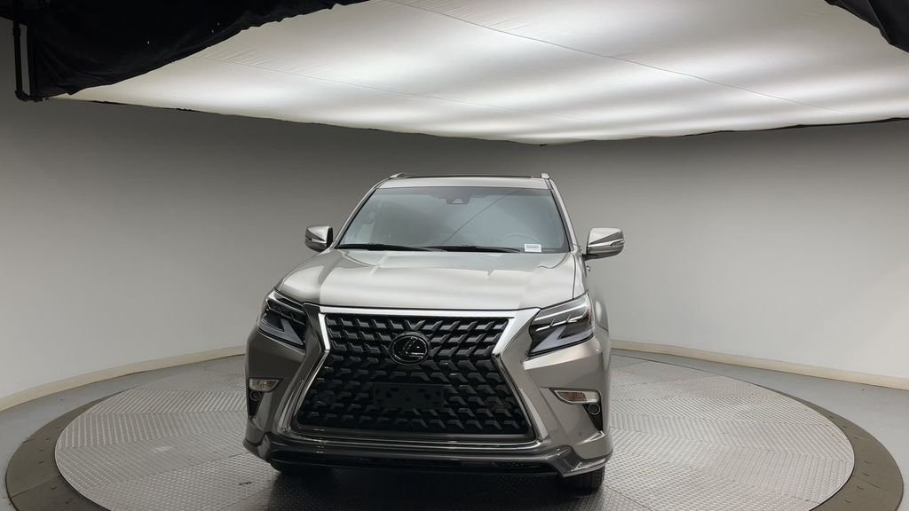 Used 2023 Silver Lexus 460 image 7