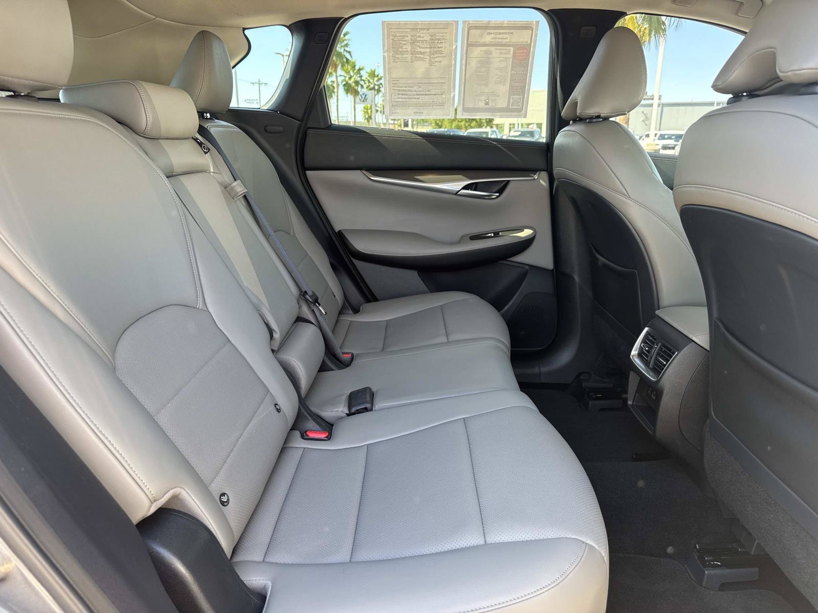 Used 2023 Gray INFINITI LUXE image 11