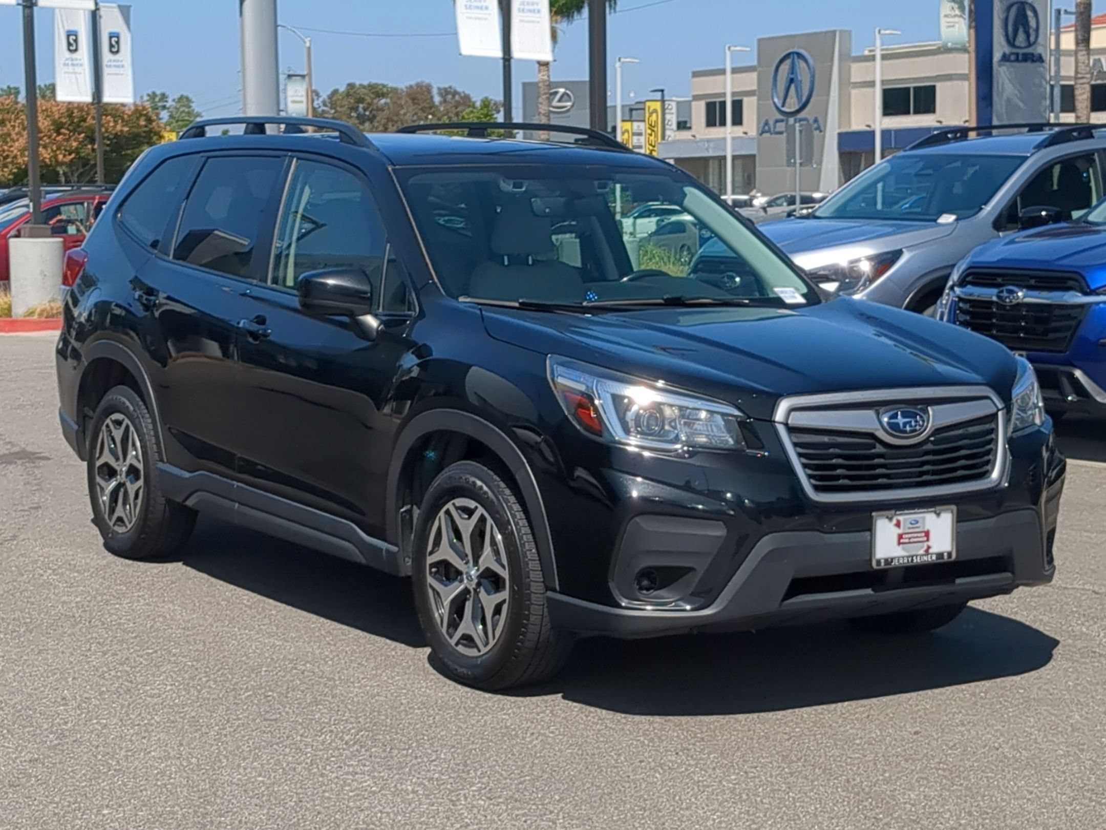 Used 2019 Crystal Black Silica Subaru Premium image 7
