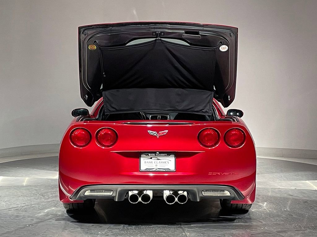 Used 2005 Magnetic Red Metallic Chevrolet NA image 33