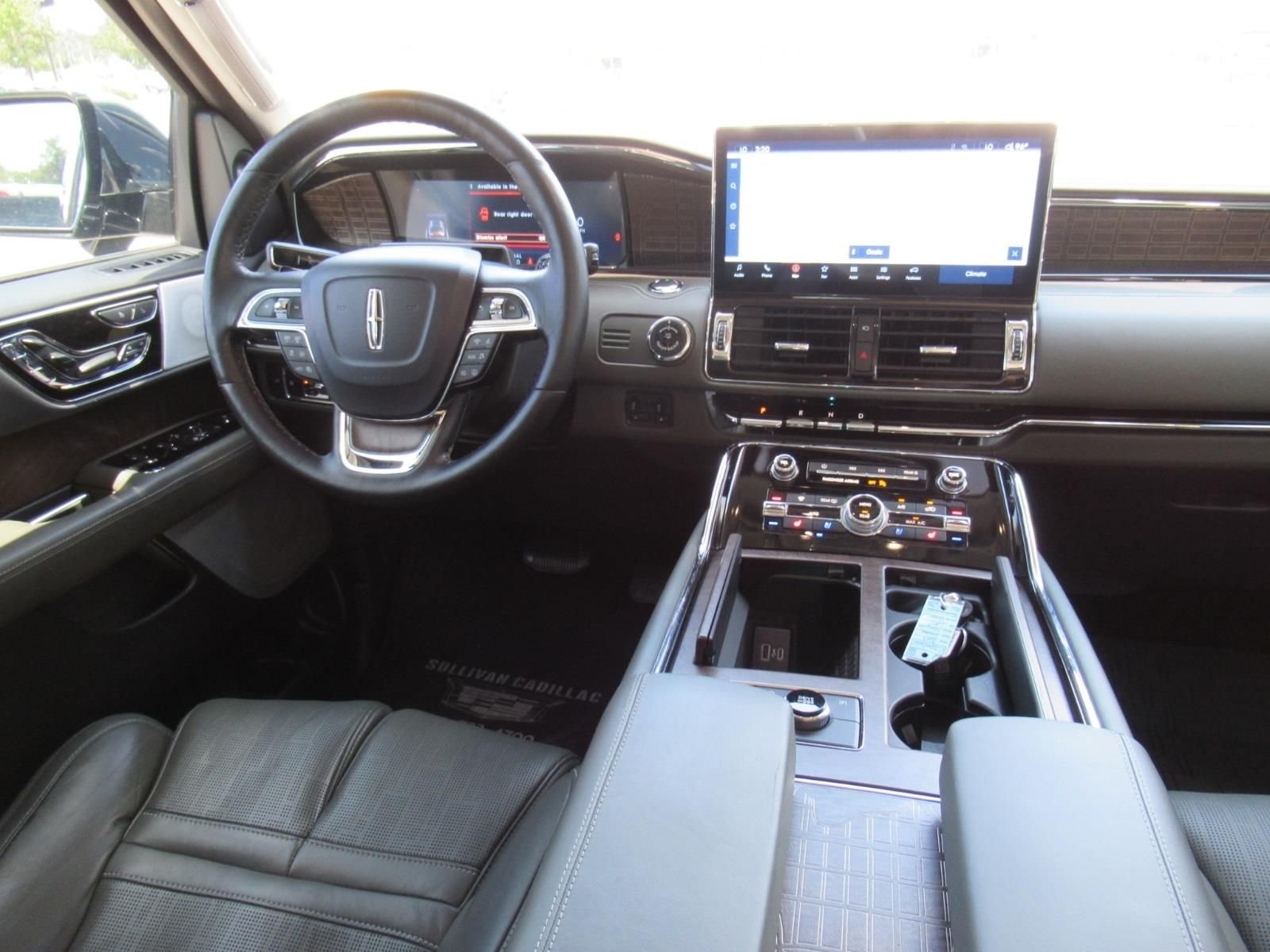 Used 2023 Green Lincoln Black Label image 14
