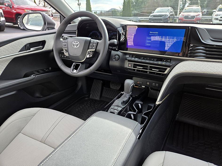 2026 Toyota Camry XLE - Photo 12