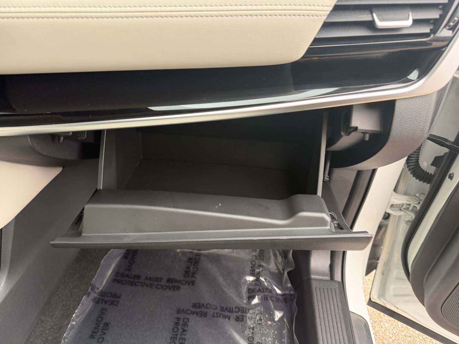 Certified Used 2023 White Nissan SL image 32