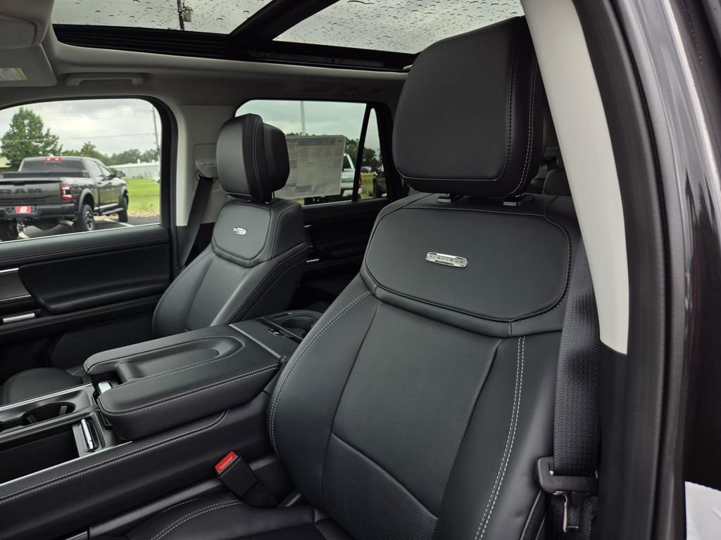 New 2026 Dark Matter Gray Metallic Ford Platinum® image 15