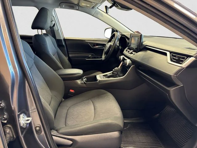 Used 2022 Magnetic Gray Metallic Toyota XLE image 15