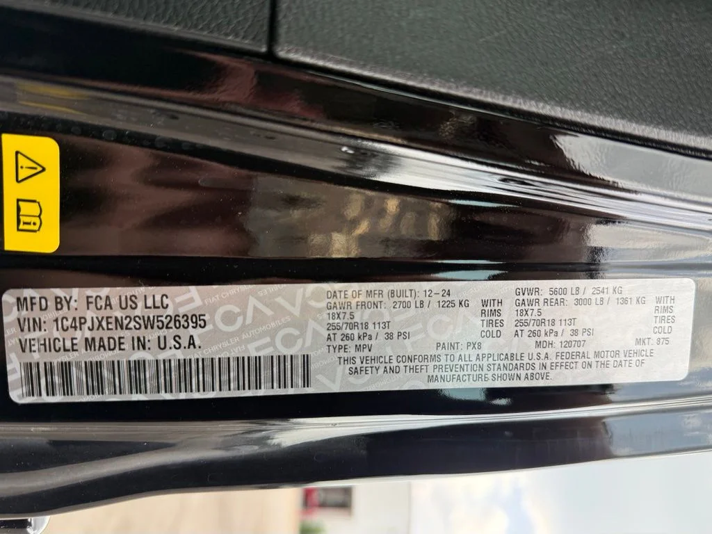 Used 2025 Black Jeep Sahara image 33