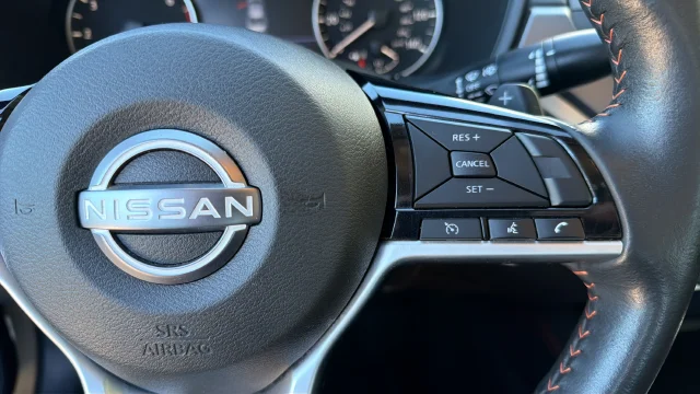 Used 2024 Pearl White Tricoat Nissan 2.5 SR image 24