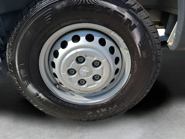 Used 2025 White Ram Base image 9