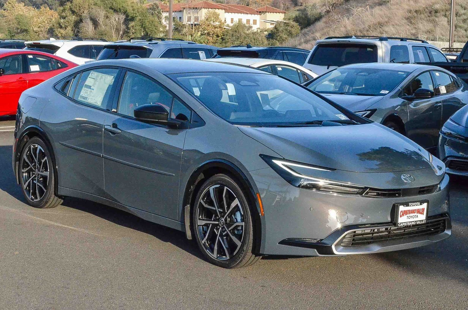 2026 Toyota Prius Plug-in Hybrid XSE - Photo 3