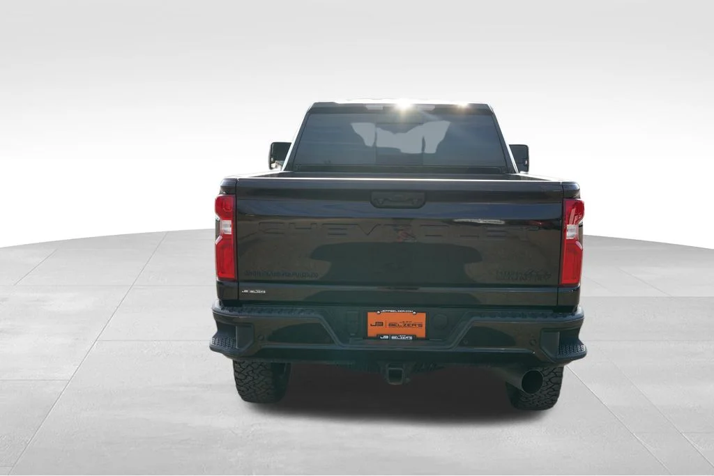 Used 2024 Black Chevrolet High Country image 6