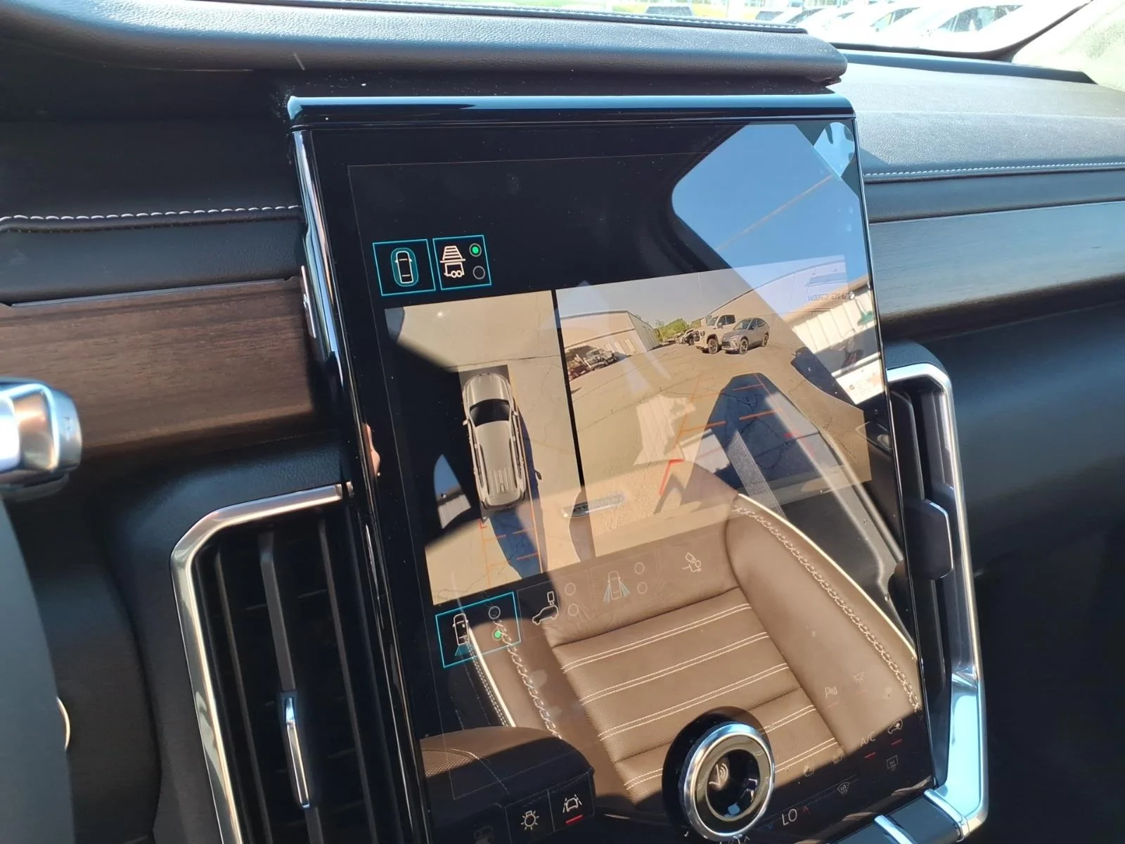 2026 GMC Acadia Denali Ultimate - Photo 9