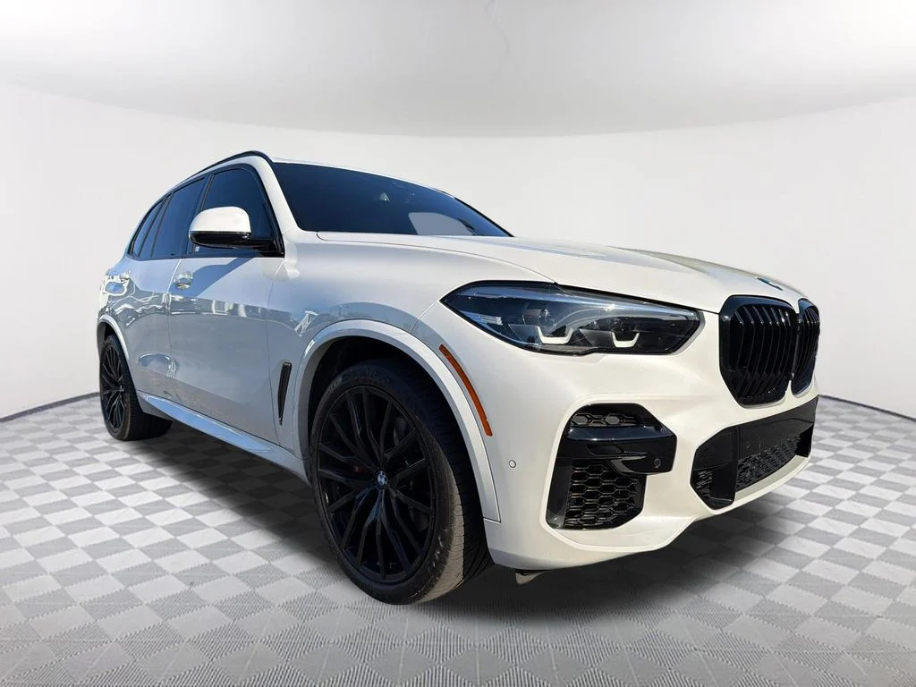 Used 2023 White BMW xDrive40i image 3